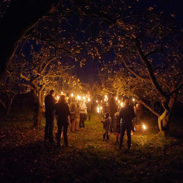 Eröffnung der Raclette-Saison mit Live-Musik und Fackelwanderung 